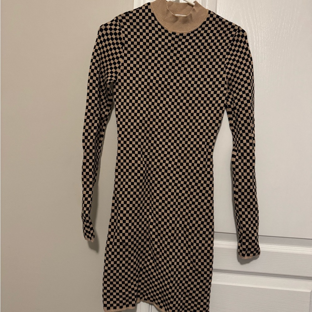 Abercrombie & Fitch Black and Tan Checkered Long Sleeve Dress